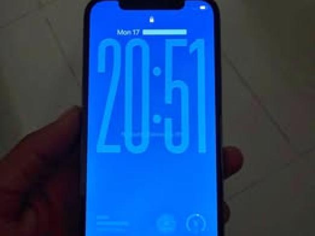 Iphone 12 pro 128gb 
Only back broken