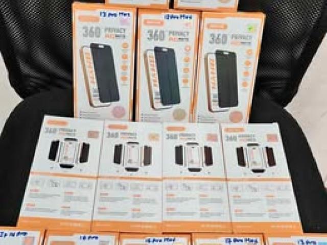 iPhone 17PRO 360°Matt Privacy Glass Available in Prime Zone First Delivery Call 7366328