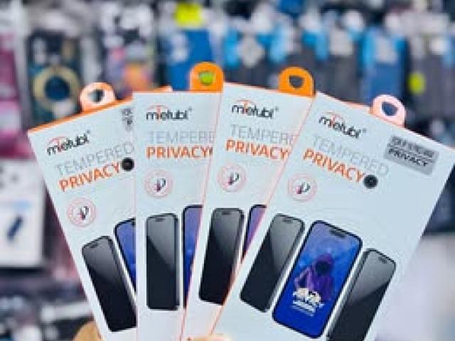 Iphone 16 pro max privacy screen protector available free delivery 9386540