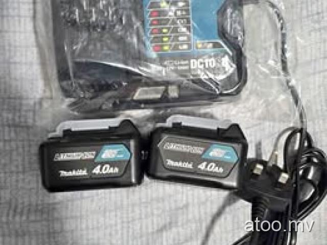 Makita 12v battery and charger combo