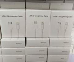 Apple USB-C to Lightning Cable 🛵