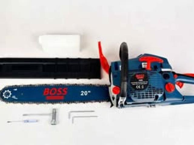 BOSS Petrol Chain Saw 20