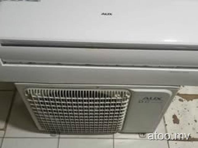 Used good ac 12k Btu male