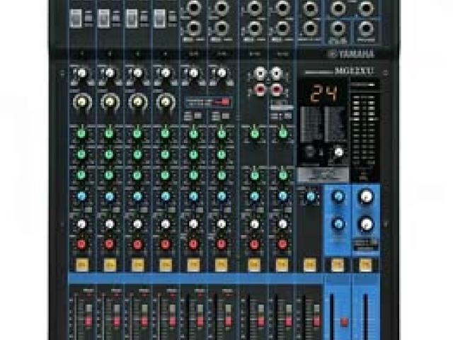 Yamaha 12 Channel Audio Sound Mixer