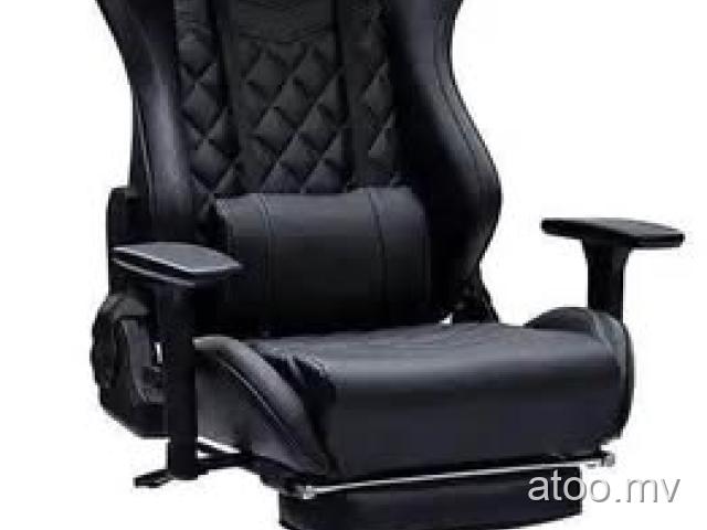 GAMING CHAIR BRAND NEW