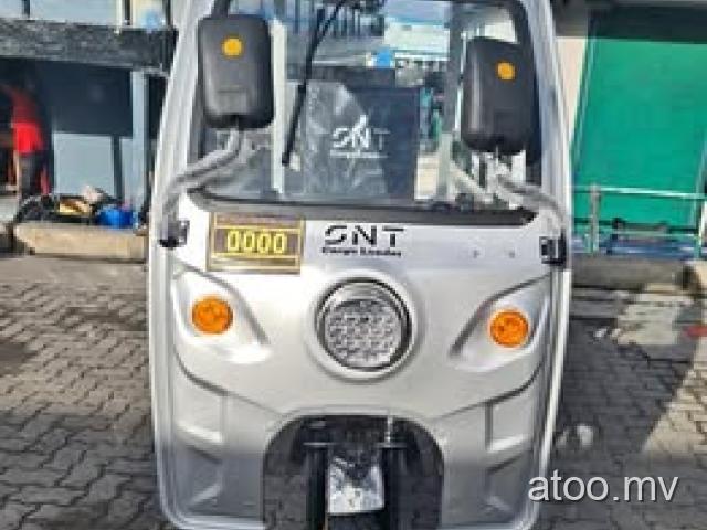 TRICYCLE WINDSHIELD (HIYAAGANDU) - CALL 7744002