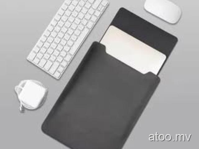 Laptop sleeve