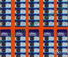 One card CR2025 BR2025 2025 3V BATTERIES // 7884445