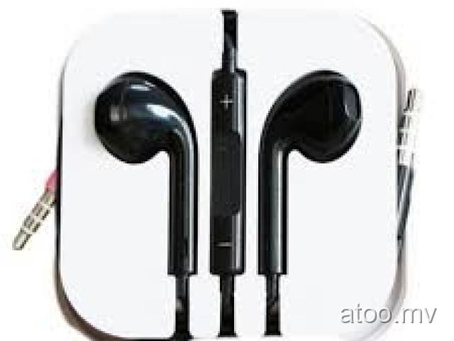 Brand New iPhone & Androdid Headset ''Black'' (RF75/-) Call..7741753